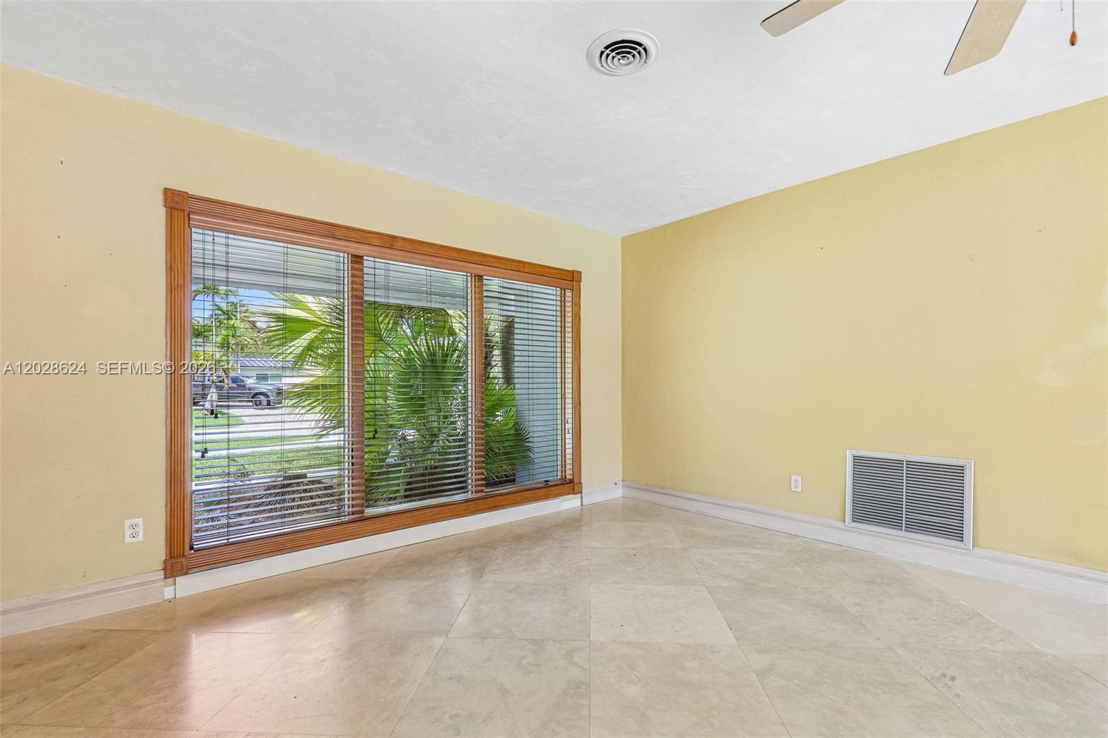 14401 SW 98th Ct Miami, FL 33176