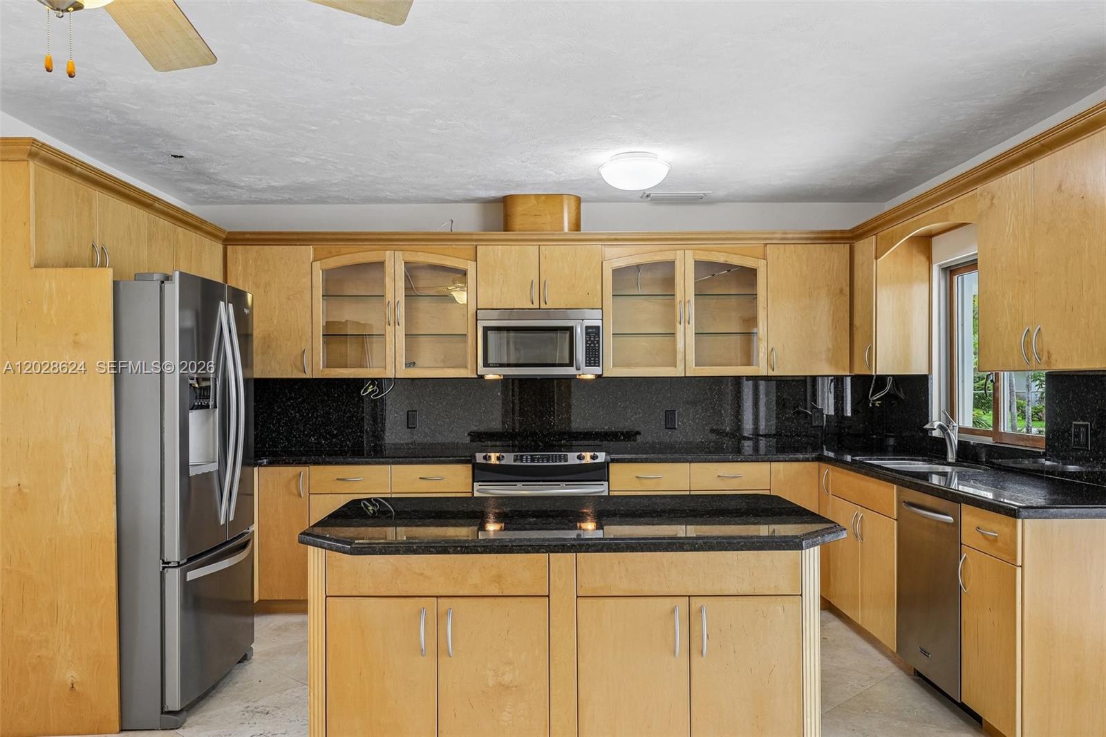 14401 SW 98th Ct Miami, FL 33176