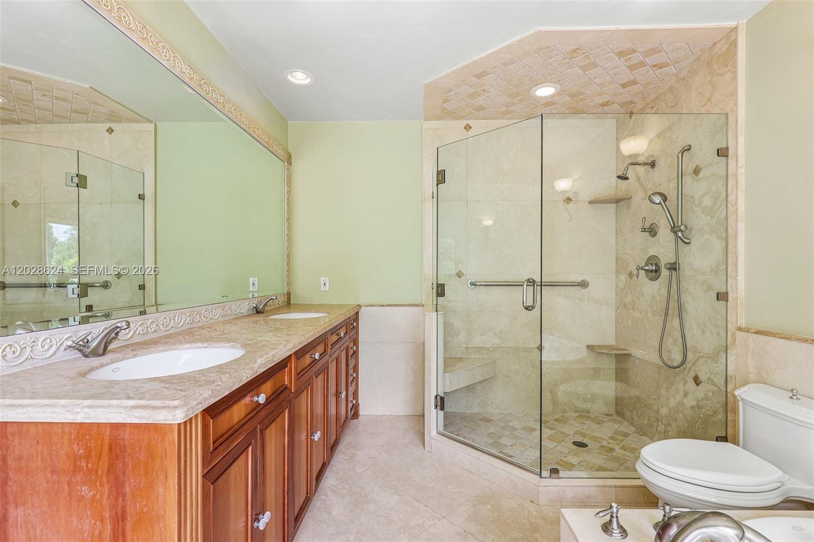 14401 SW 98th Ct Miami, FL 33176