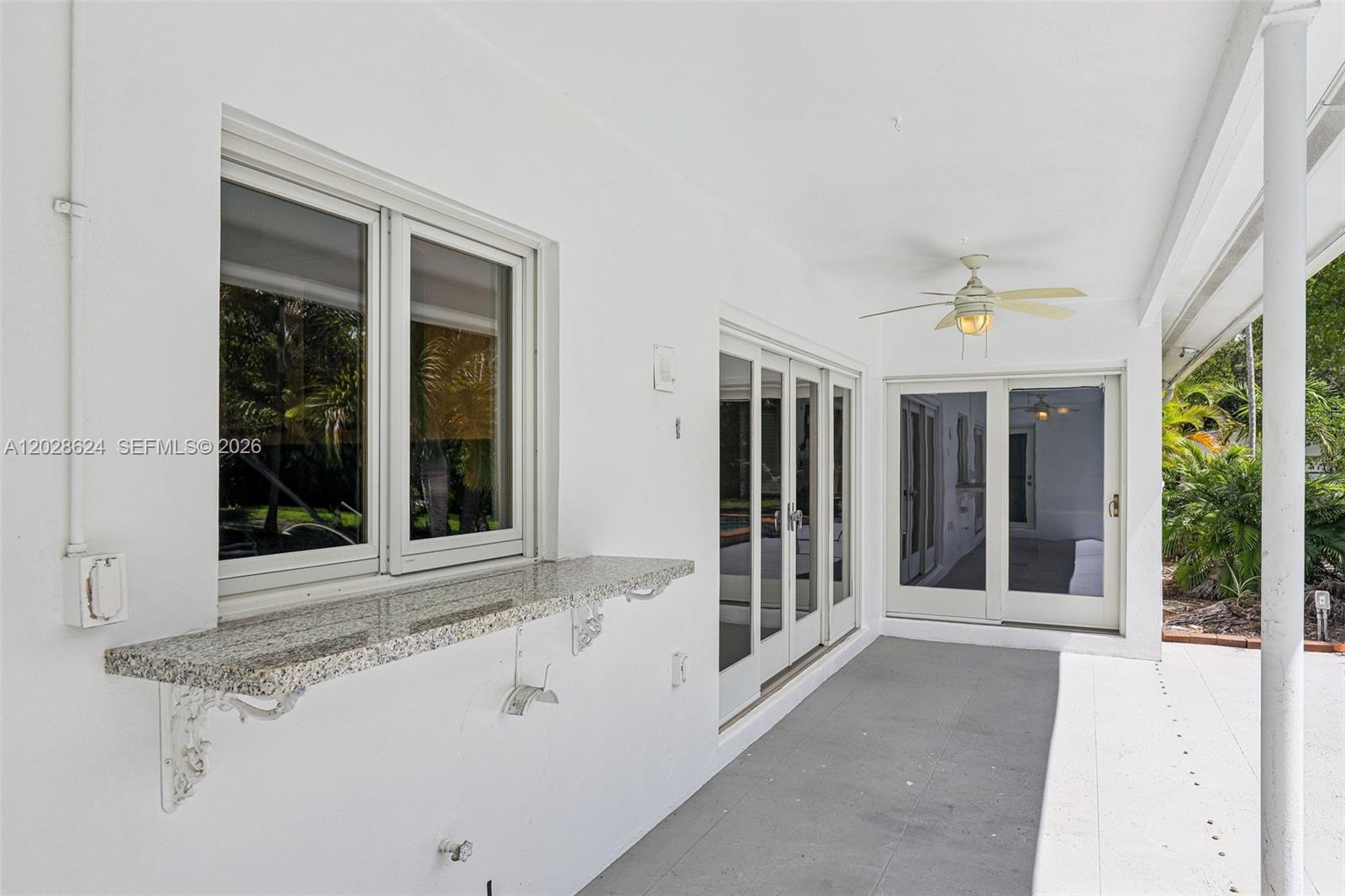 14401 SW 98th Ct Miami, FL 33176