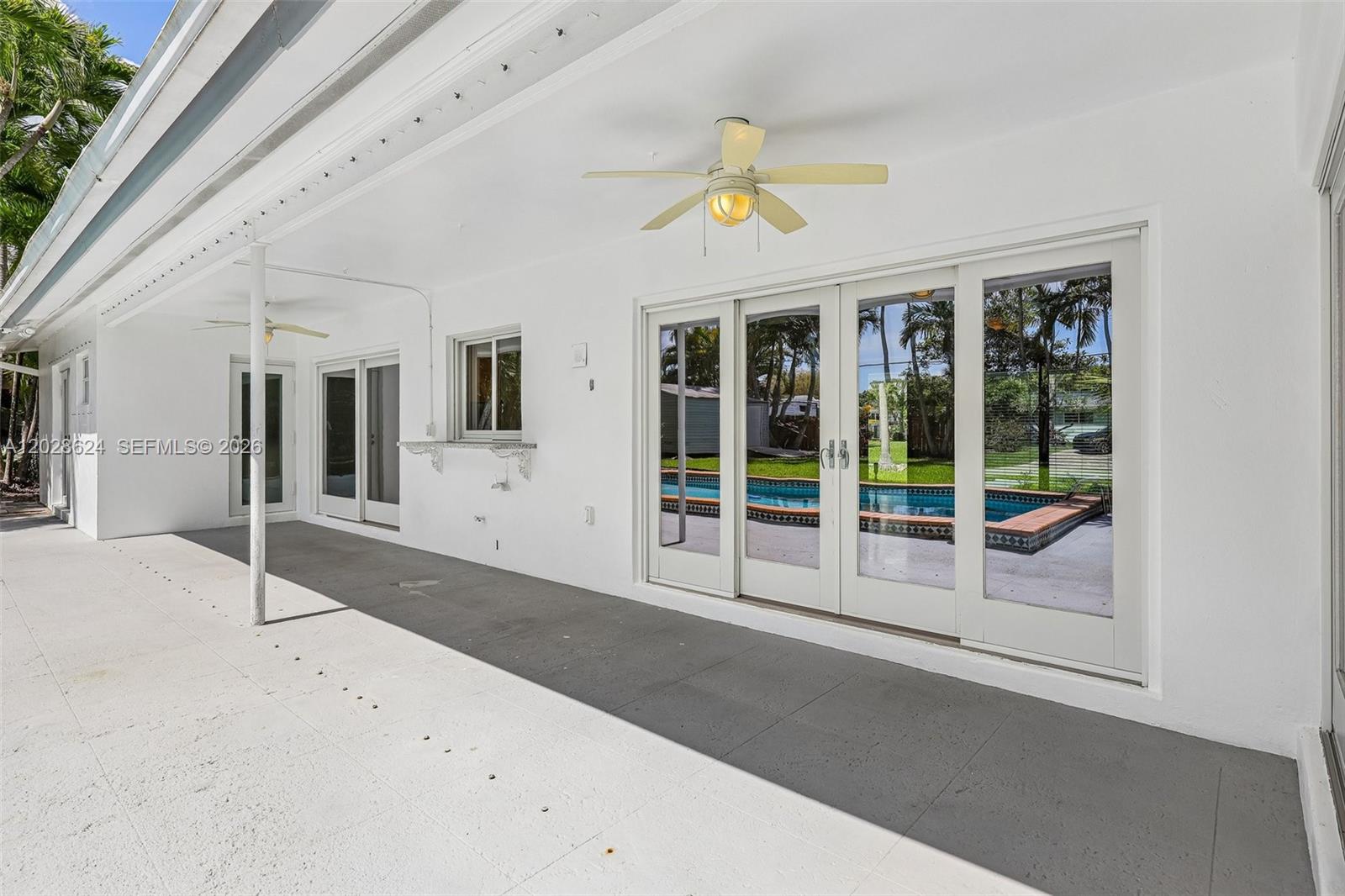 14401 SW 98th Ct Miami, FL 33176