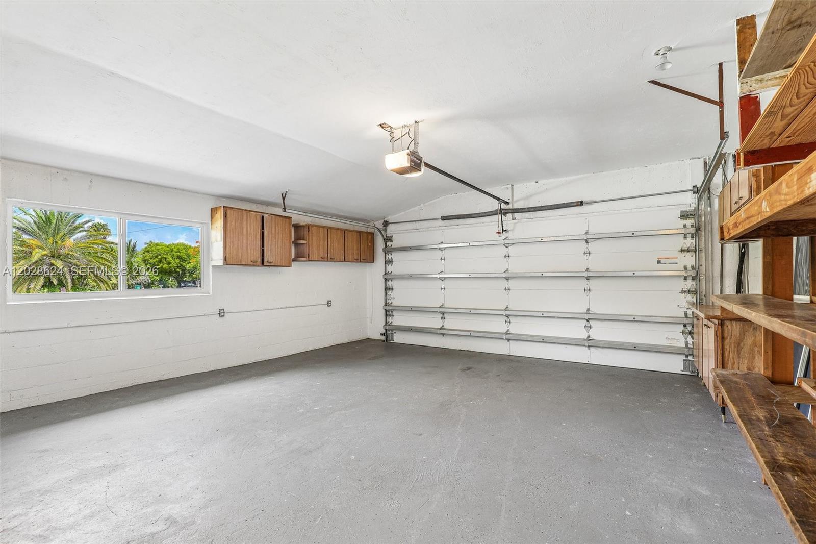 14401 SW 98th Ct Miami, FL 33176