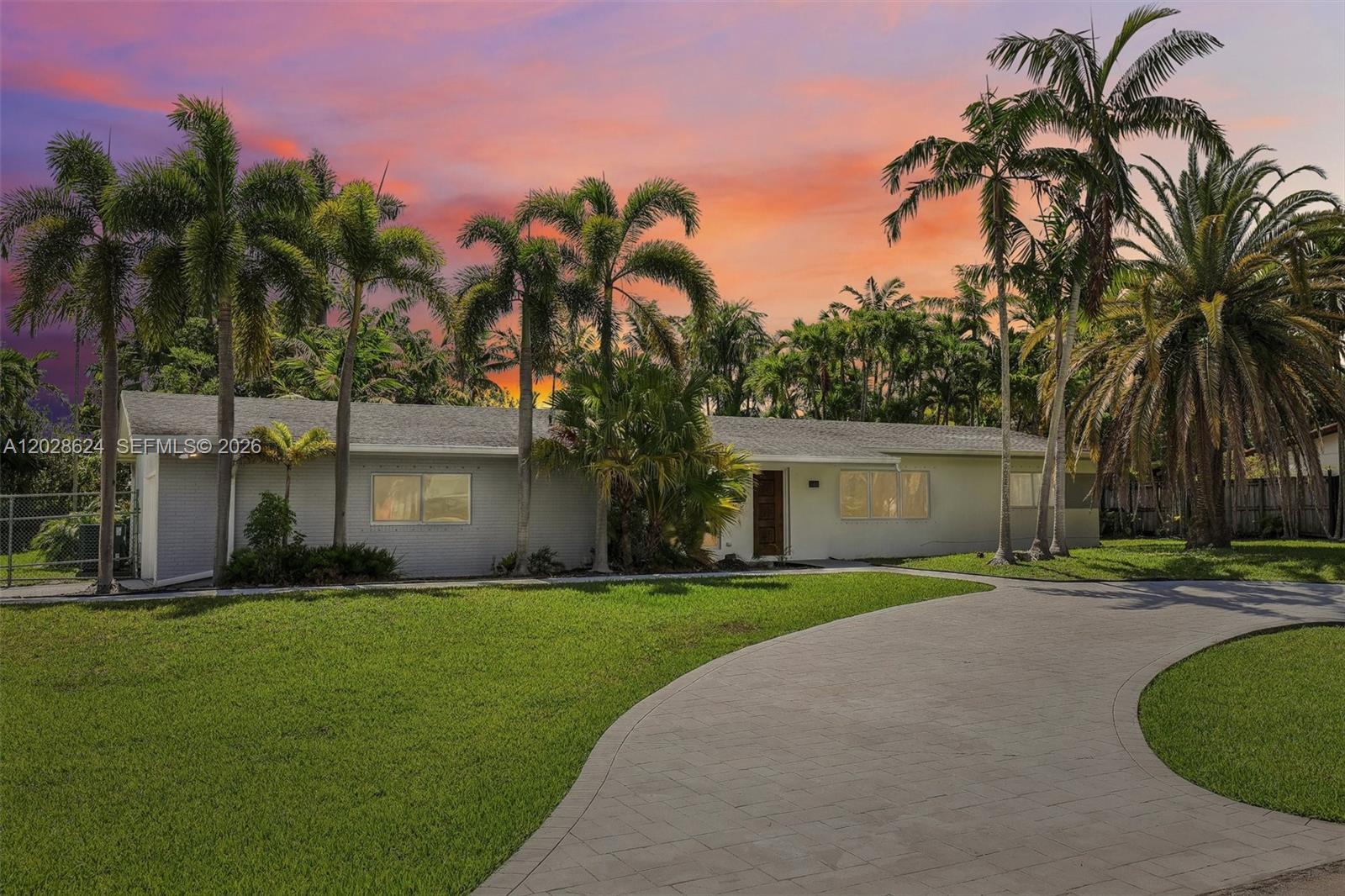 14401 SW 98th Ct Miami, FL 33176