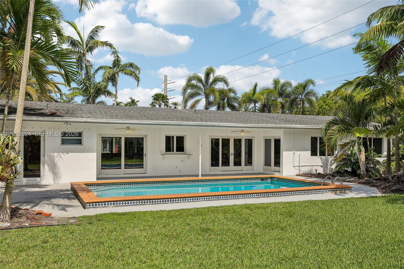14401 SW 98th Ct Miami, FL 33176