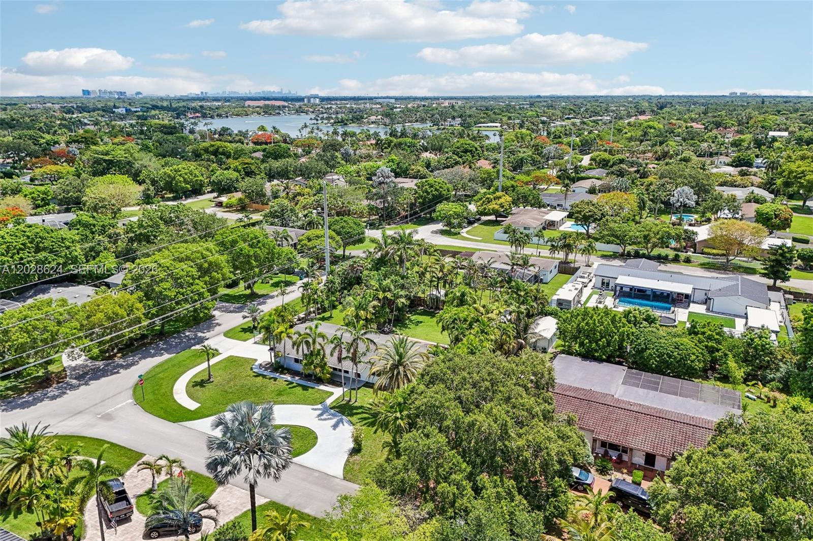 14401 SW 98th Ct Miami, FL 33176