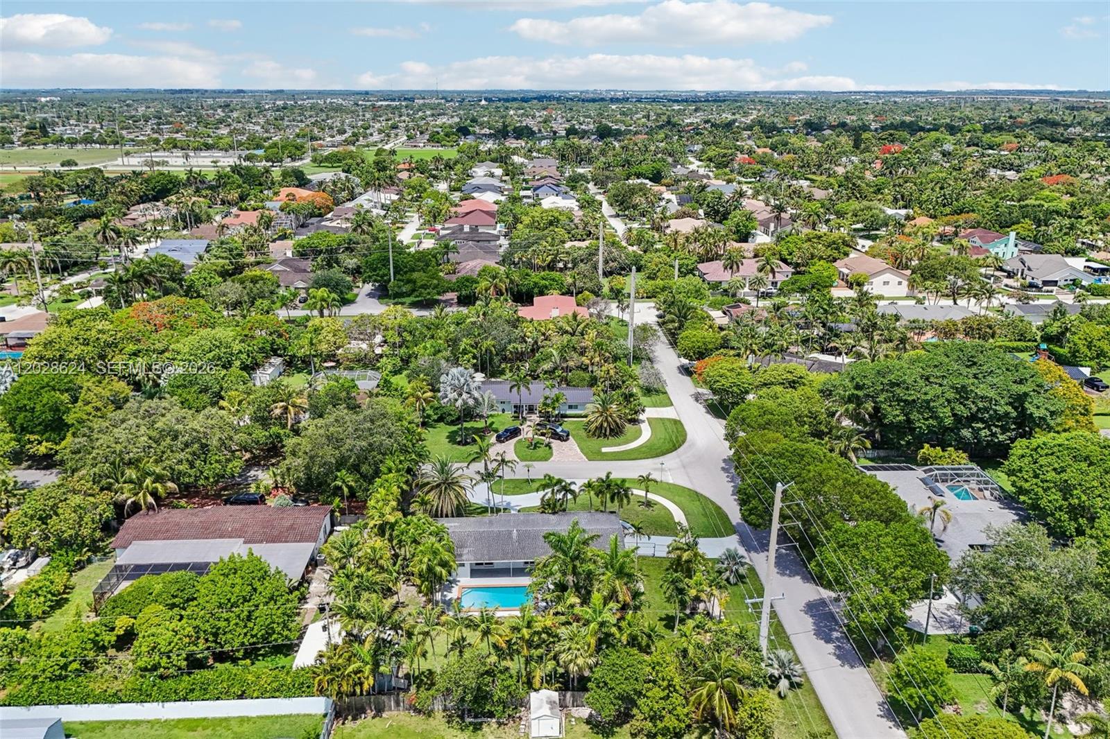 14401 SW 98th Ct Miami, FL 33176