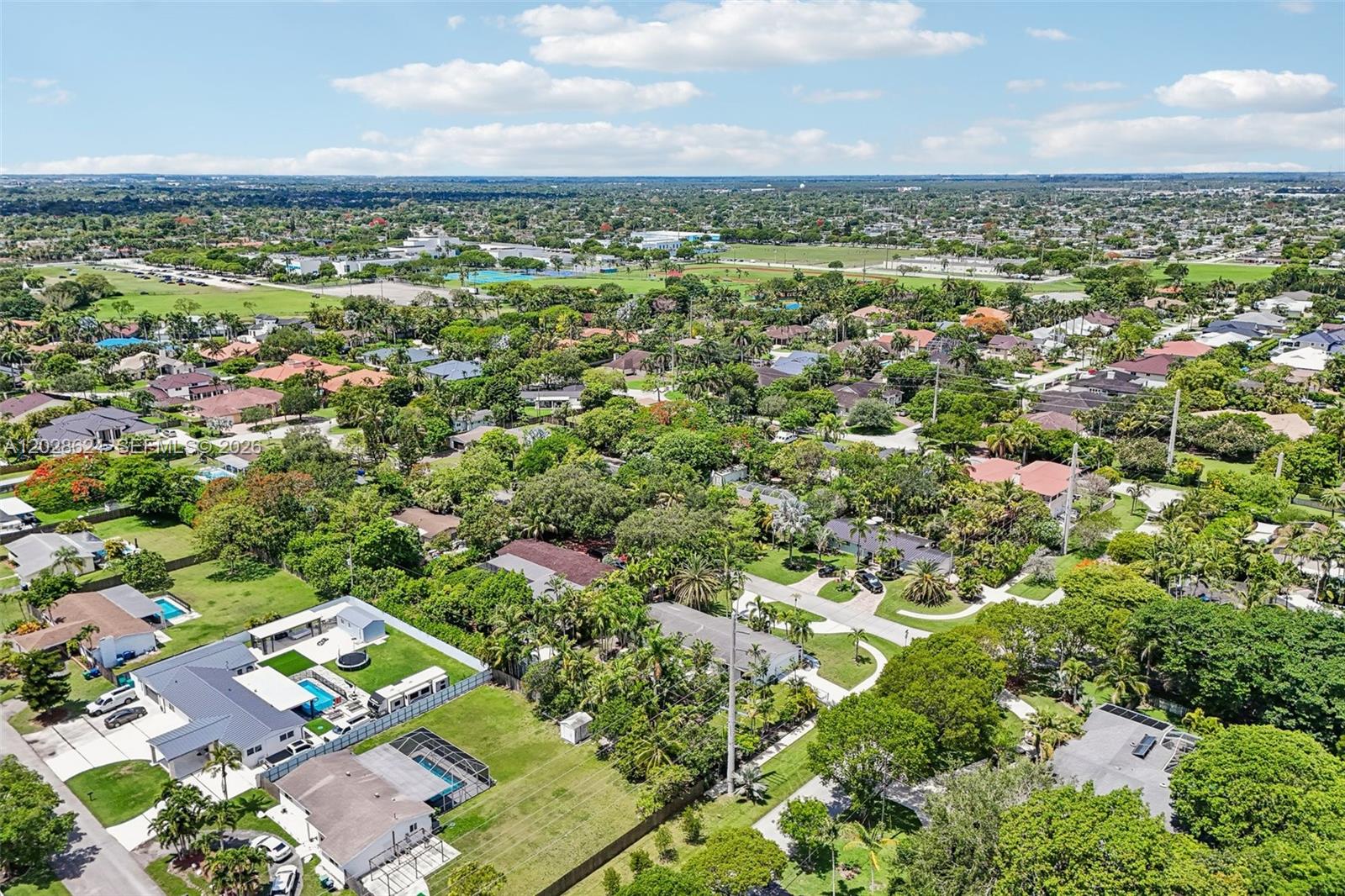 14401 SW 98th Ct Miami, FL 33176