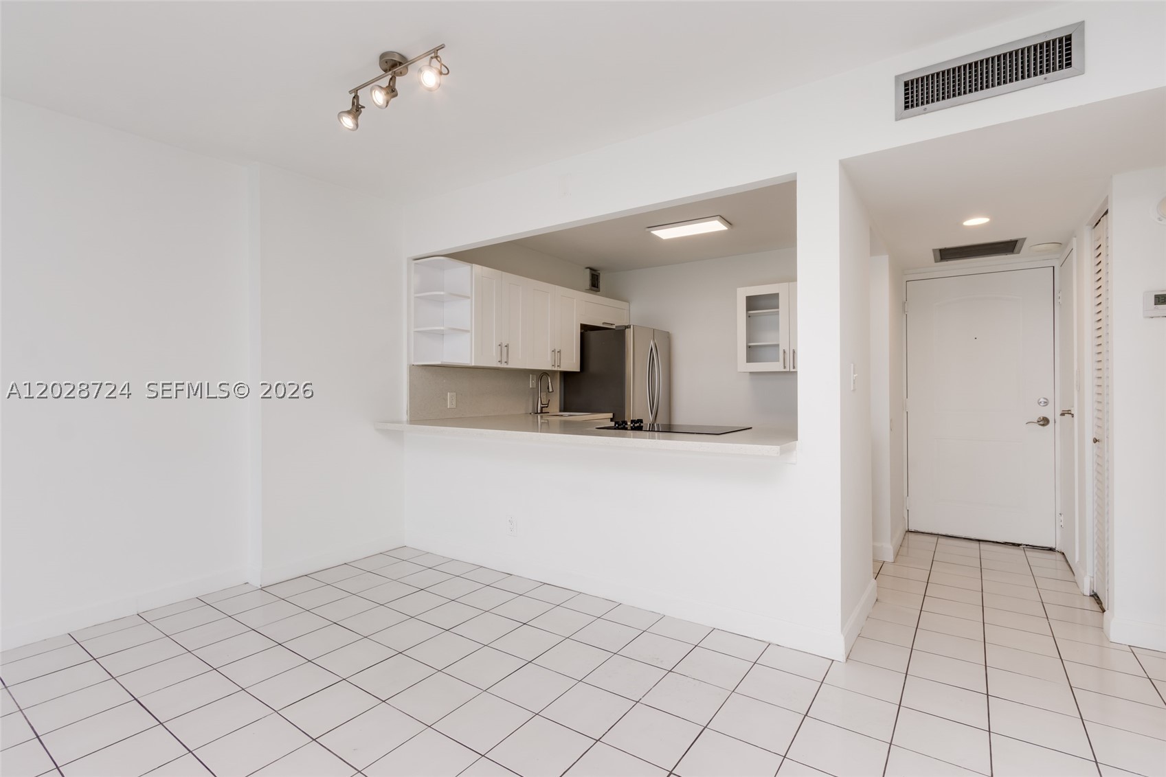 image Arlen House East11