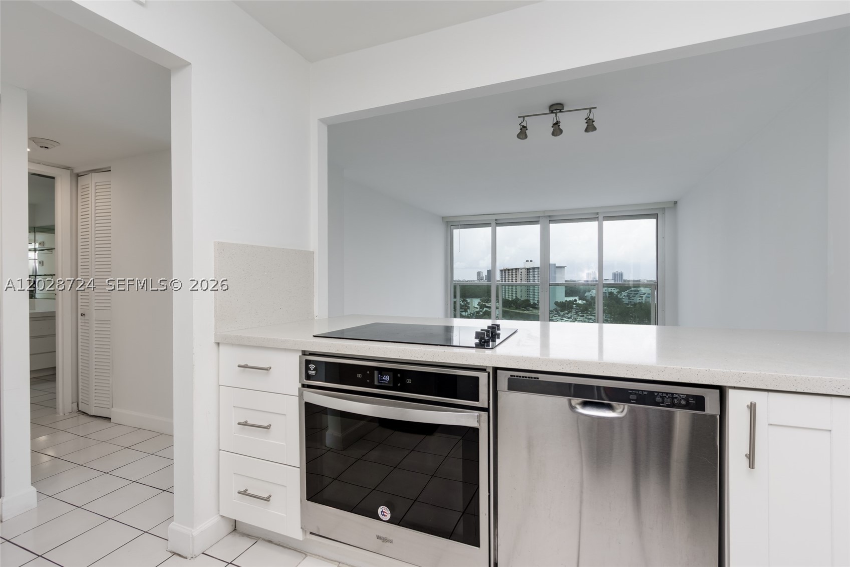 image Arlen House East16