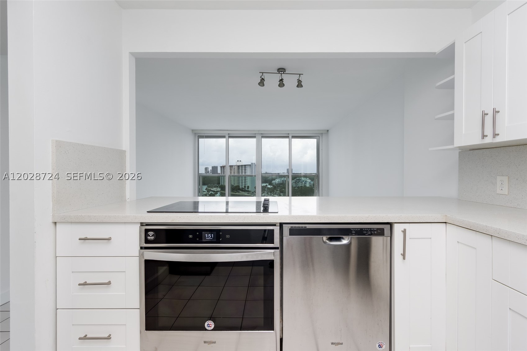image Arlen House East17
