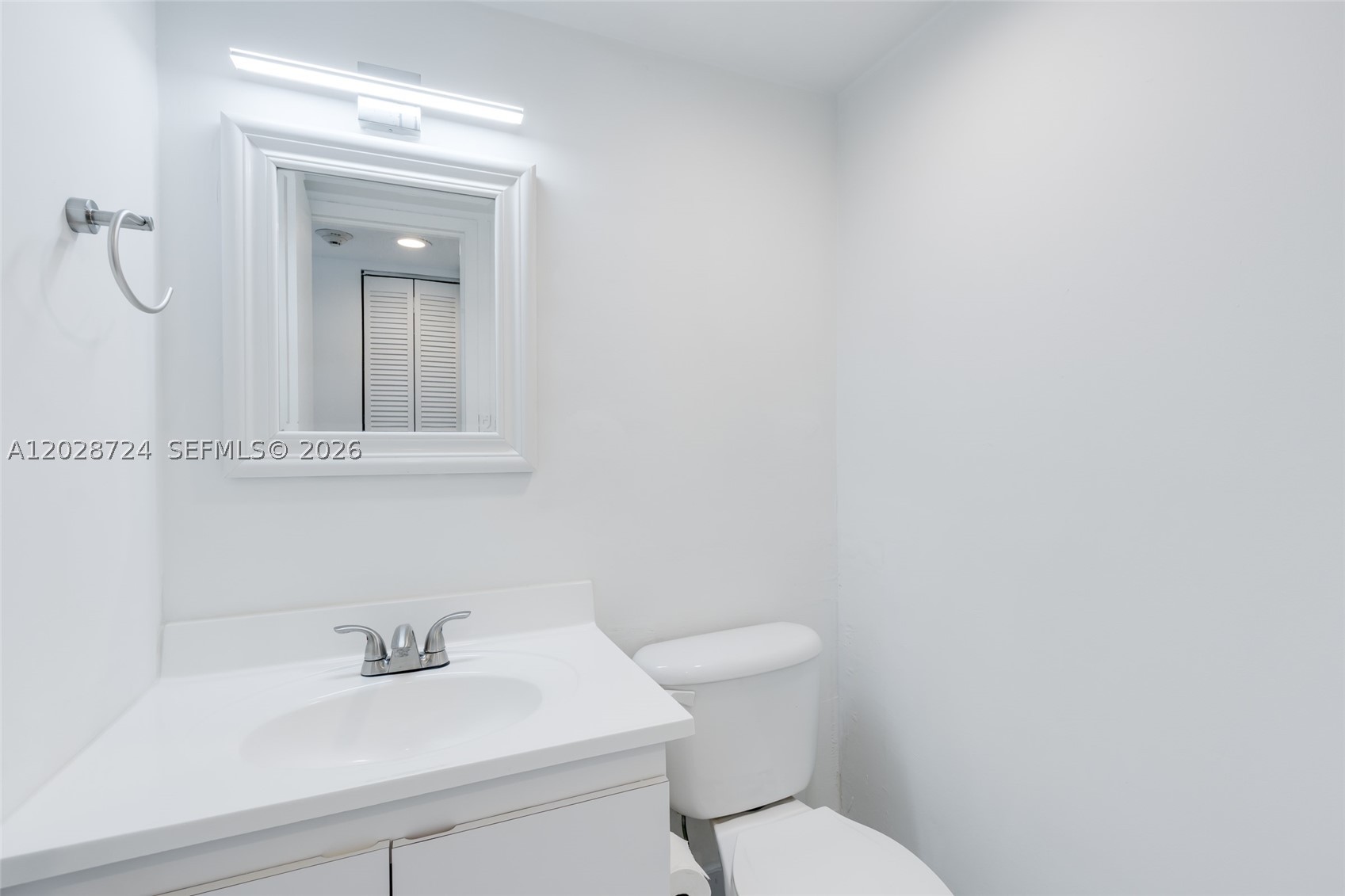 image Arlen House East18