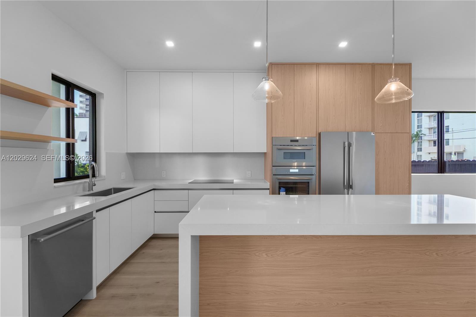 2735 SW 23rd Ter Miami, FL 33145