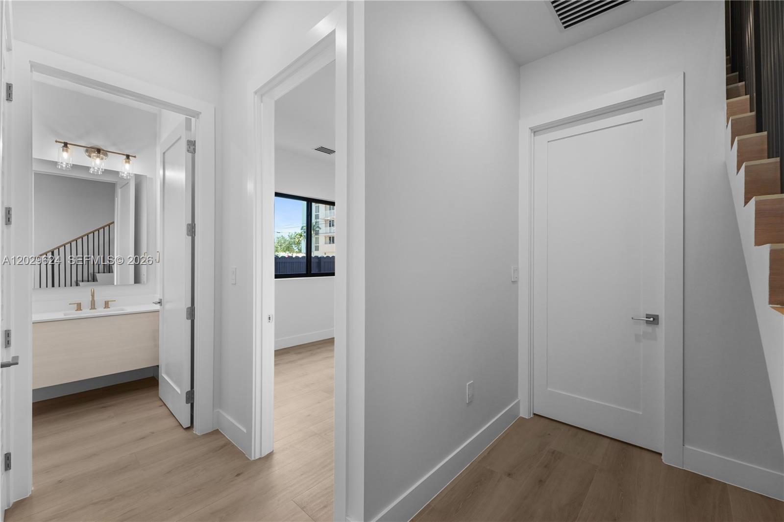 2735 SW 23rd Ter Miami, FL 33145