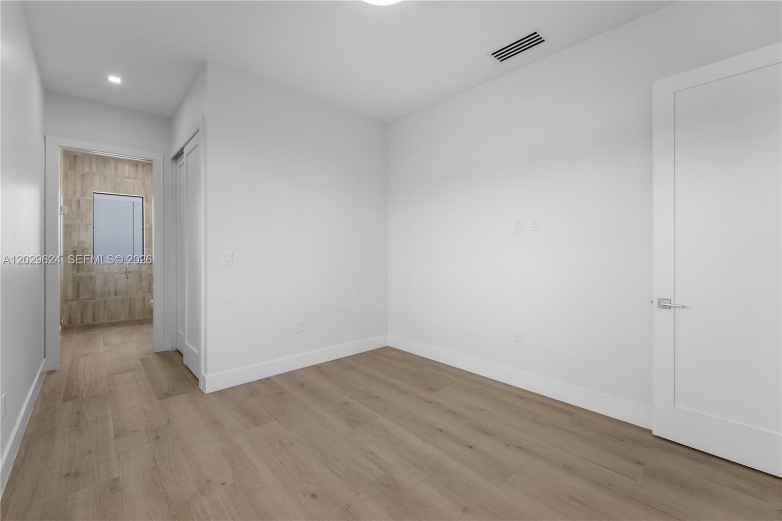 2735 SW 23rd Ter Miami, FL 33145