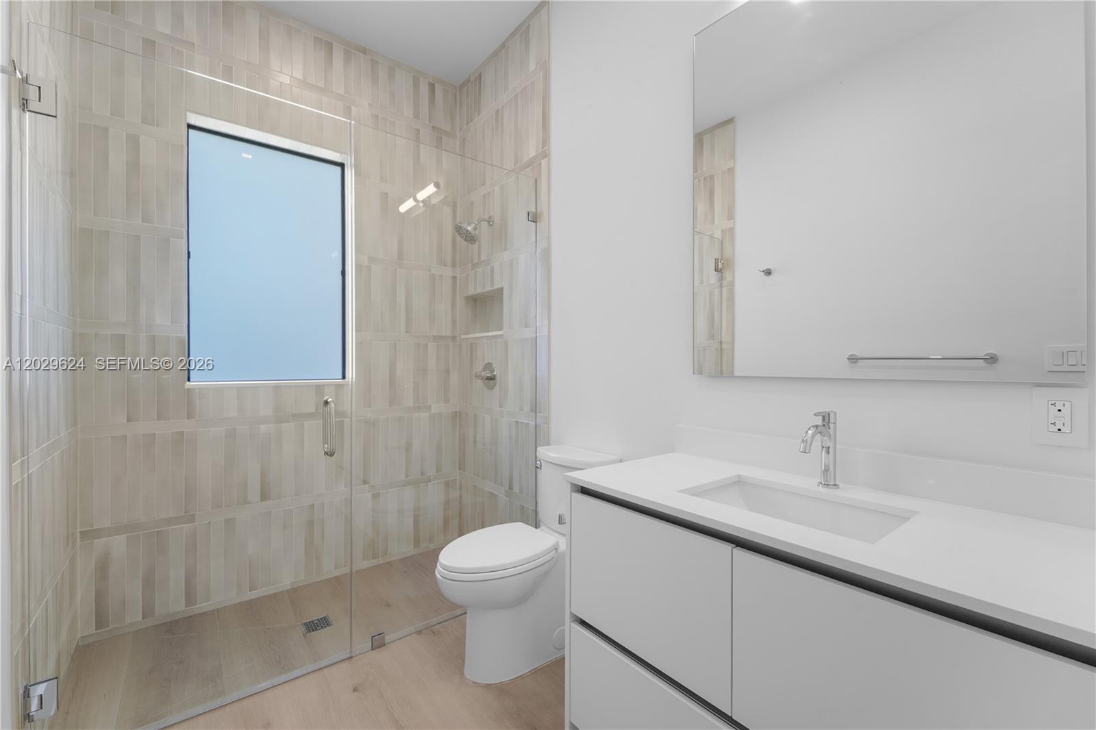 2735 SW 23rd Ter Miami, FL 33145