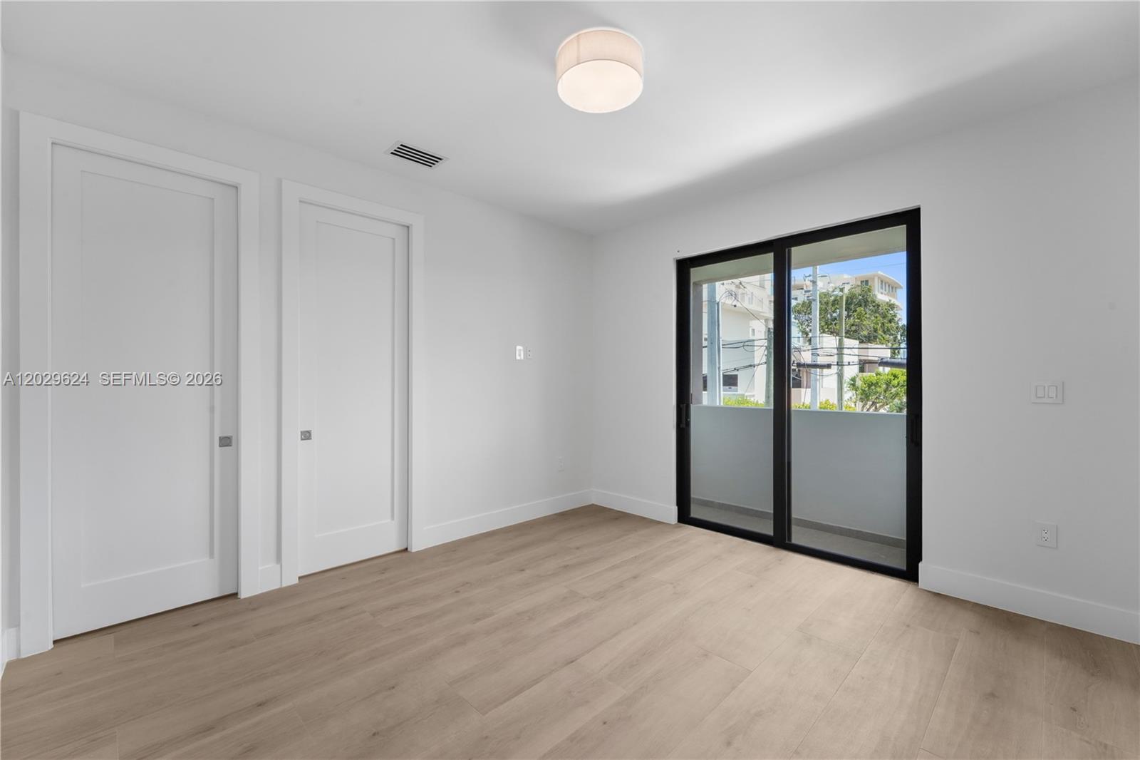 2735 SW 23rd Ter Miami, FL 33145