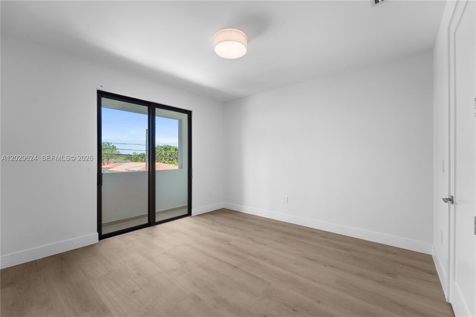 2735 SW 23rd Ter Miami, FL 33145