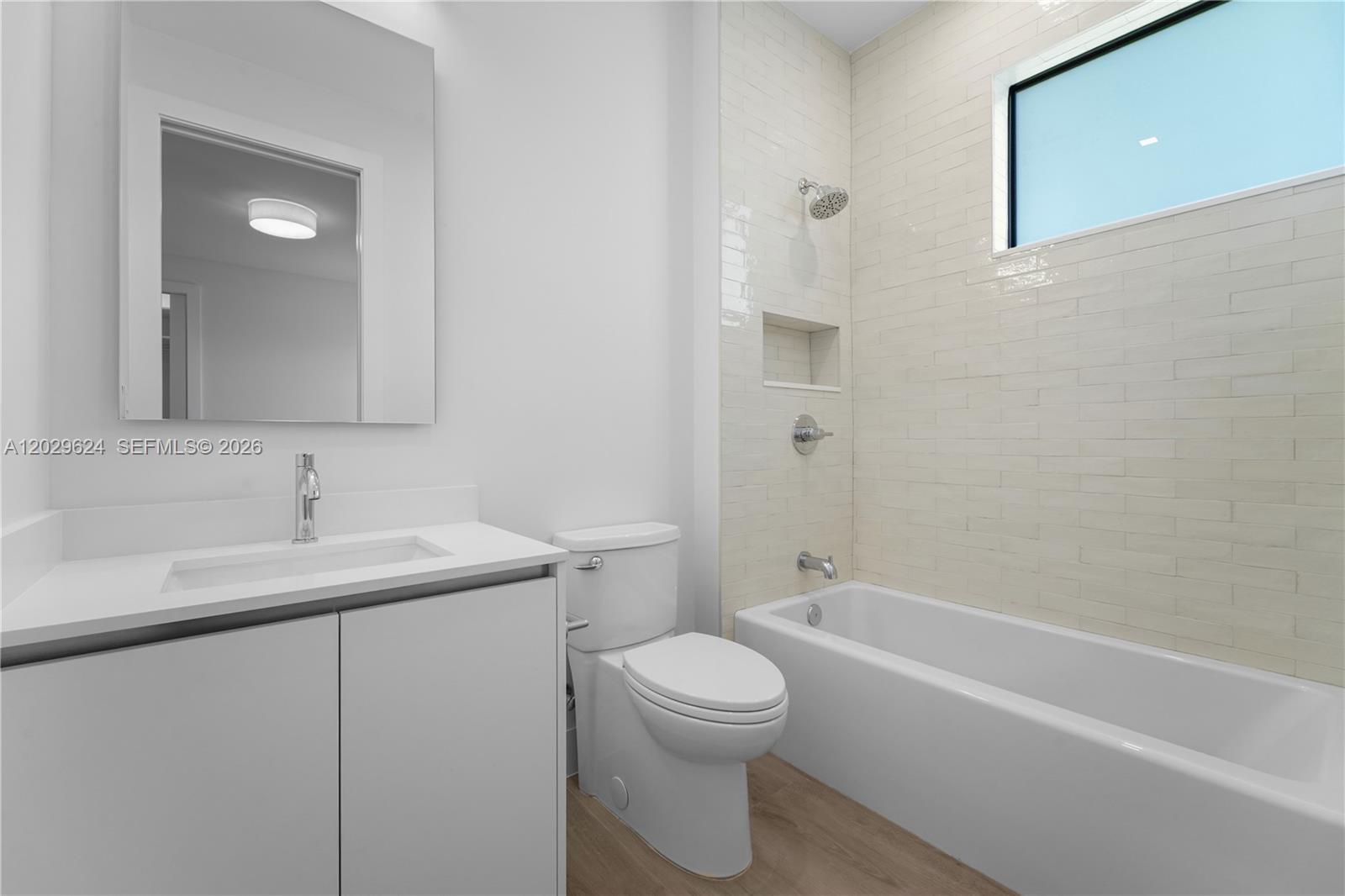 2735 SW 23rd Ter Miami, FL 33145