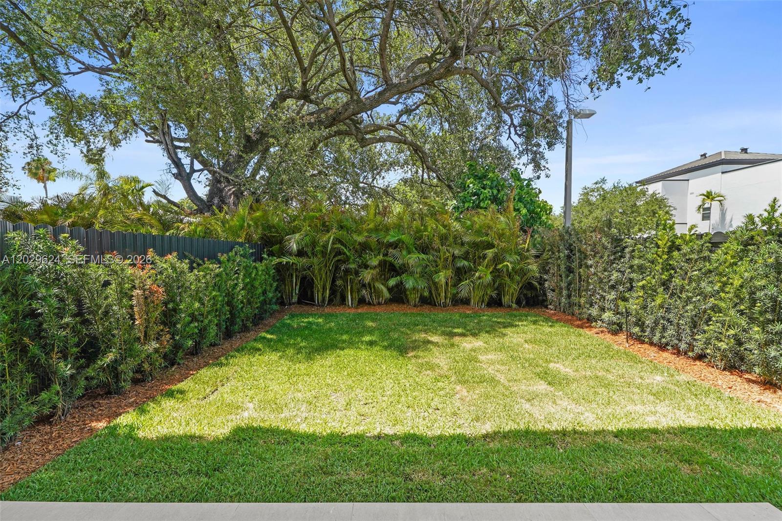 2735 SW 23rd Ter Miami, FL 33145