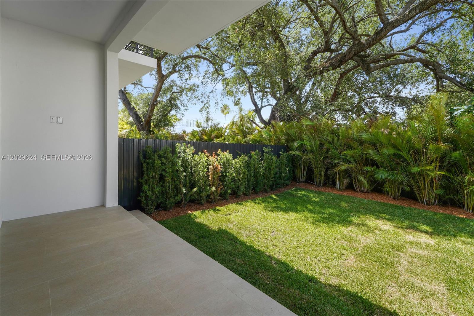 2735 SW 23rd Ter Miami, FL 33145