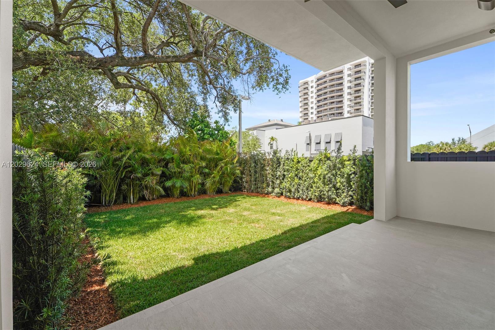 2735 SW 23rd Ter Miami, FL 33145