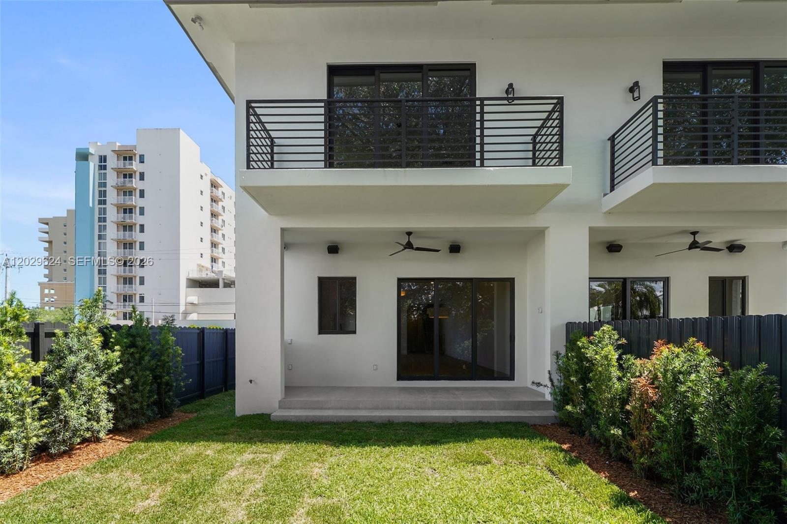 2735 SW 23rd Ter Miami, FL 33145