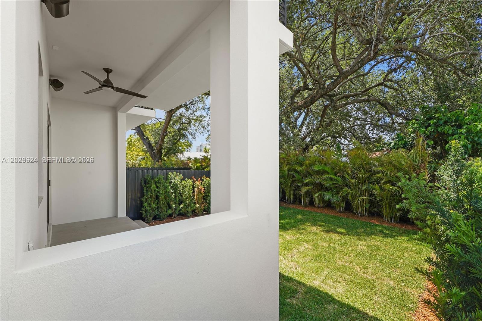 2735 SW 23rd Ter Miami, FL 33145