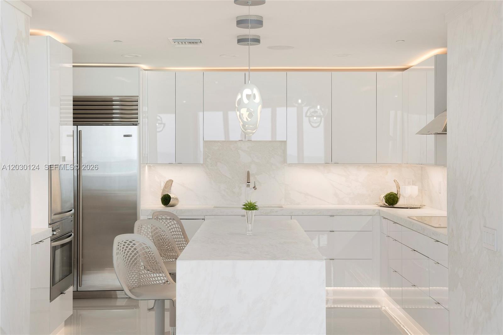 5959 Collins Ave #807 Miami Beach, FL 33140