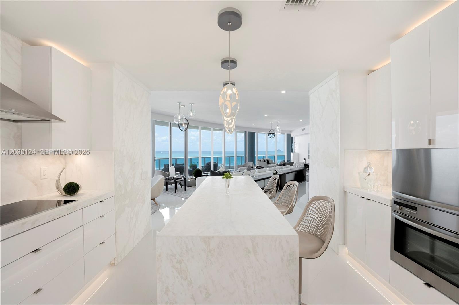 5959 Collins Ave #807 Miami Beach, FL 33140