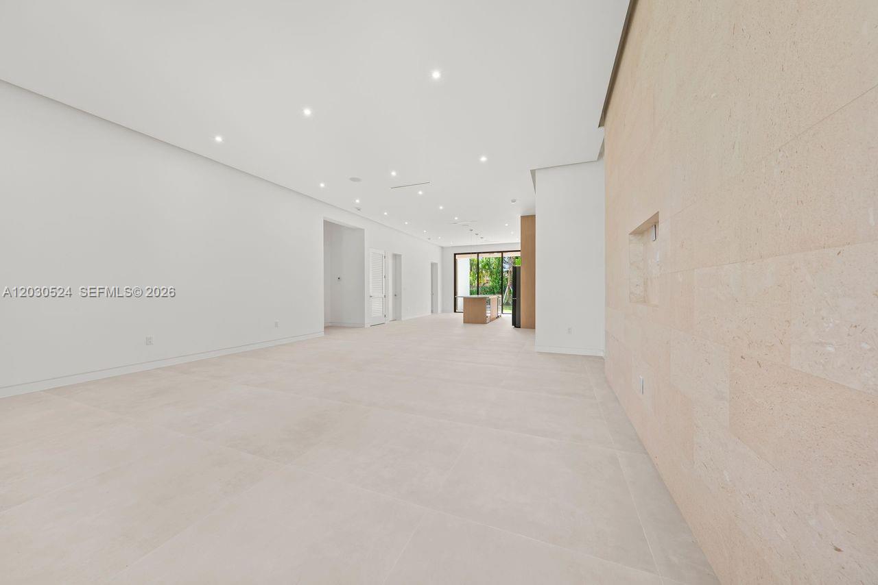 1910 SW 33rd Ave Miami, FL 33145
