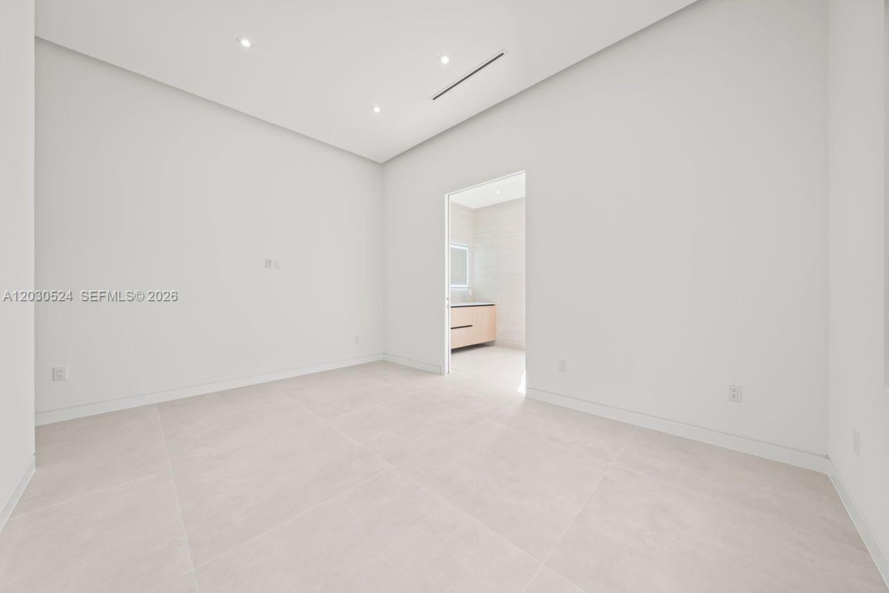 1910 SW 33rd Ave Miami, FL 33145