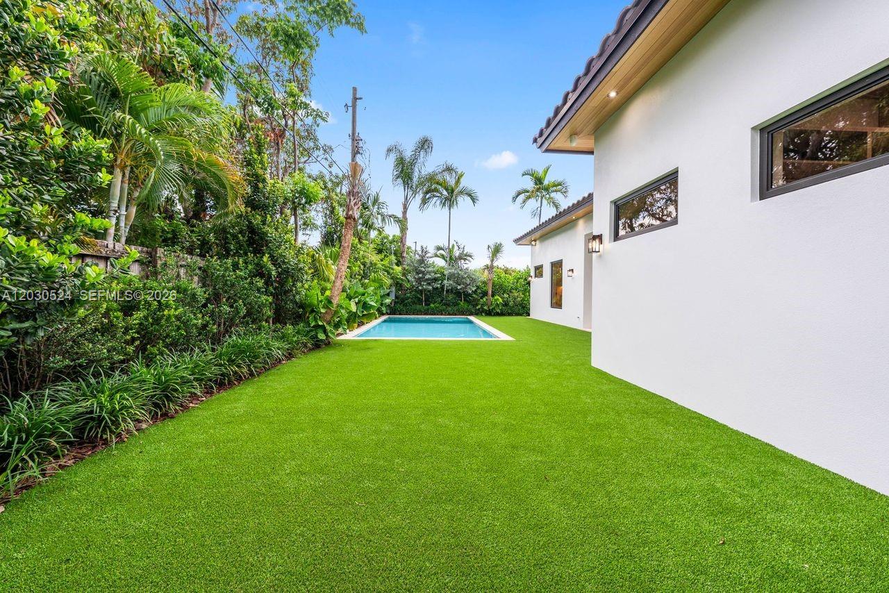 1910 SW 33rd Ave Miami, FL 33145