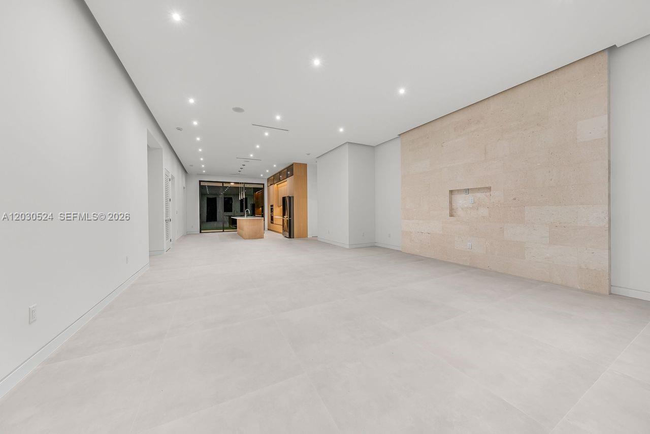 1910 SW 33rd Ave Miami, FL 33145