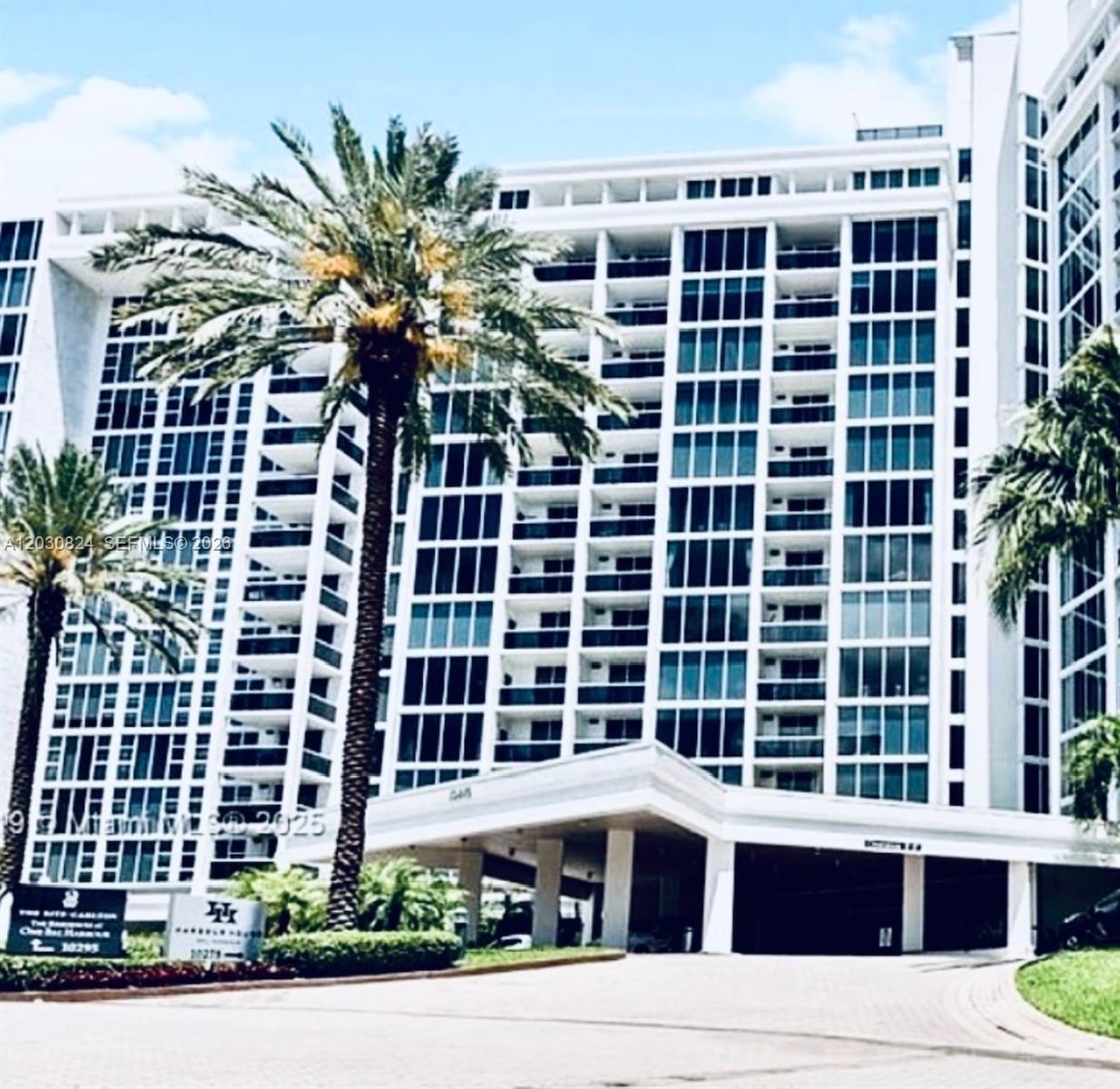 10275 Collins Ave #1522