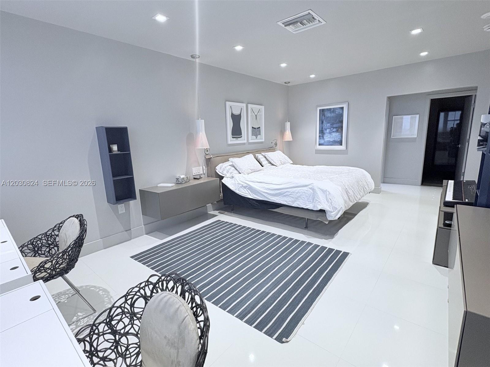 10275 Collins Ave #1522 Bal Harbour, FL 33154