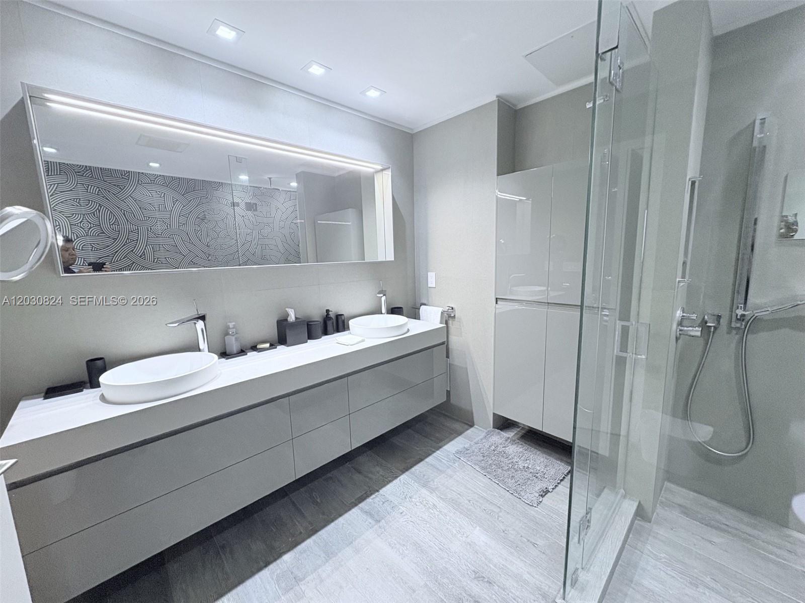 10275 Collins Ave #1522 Bal Harbour, FL 33154