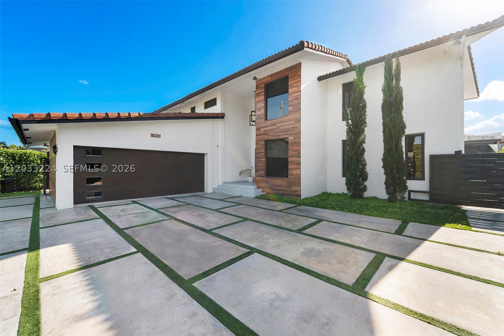 1942 NE 119th North Miami, FL 33181