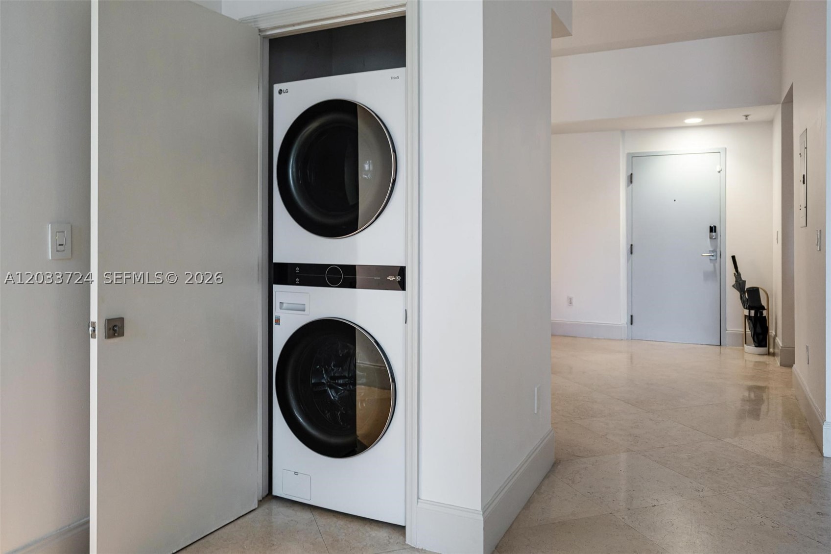 5970 Indian Crk Dr #207 Miami Beach, FL 33140
