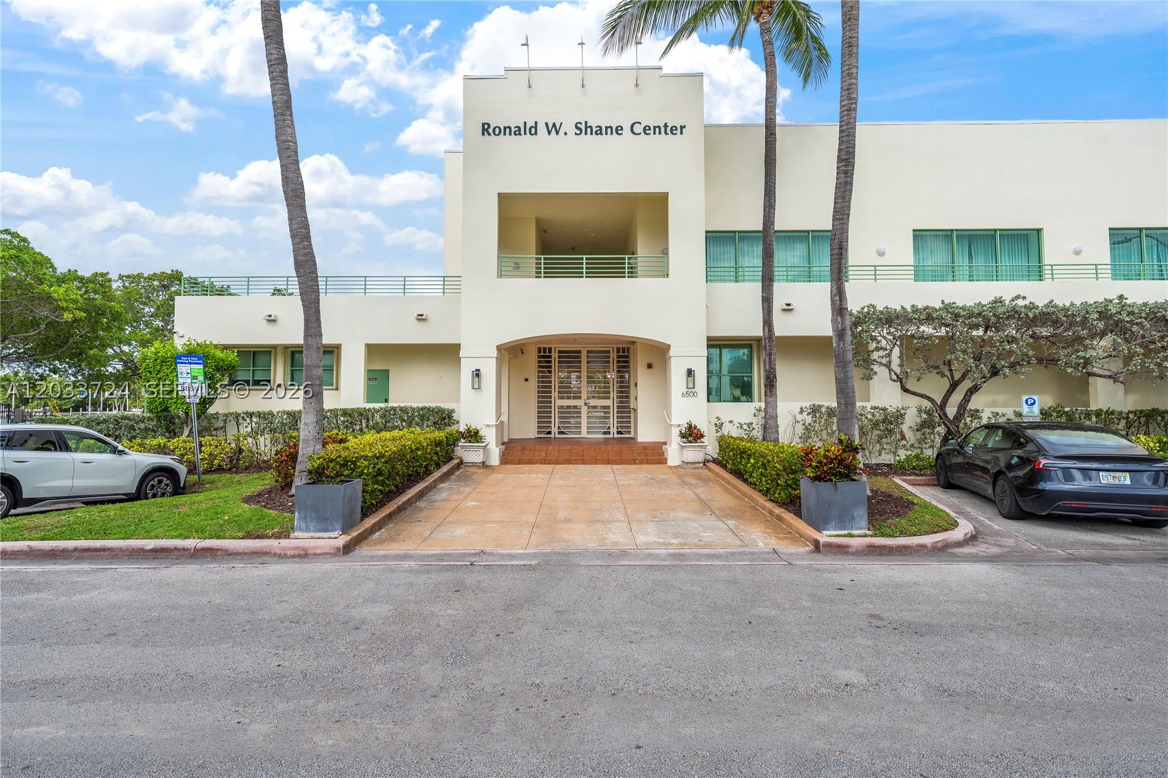 5970 Indian Crk Dr #207 Miami Beach, FL 33140