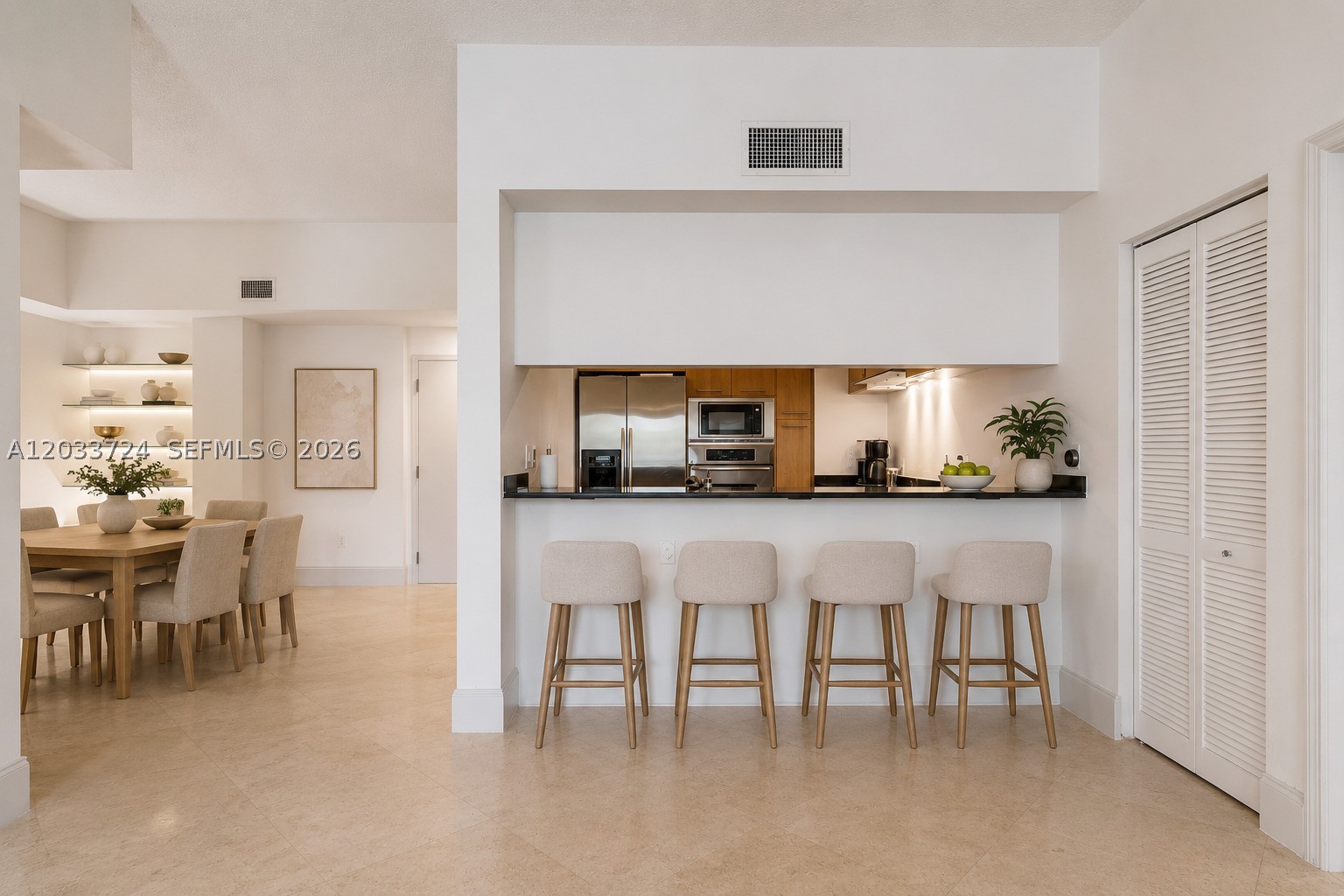 5970 Indian Crk Dr #207 Miami Beach, FL 33140