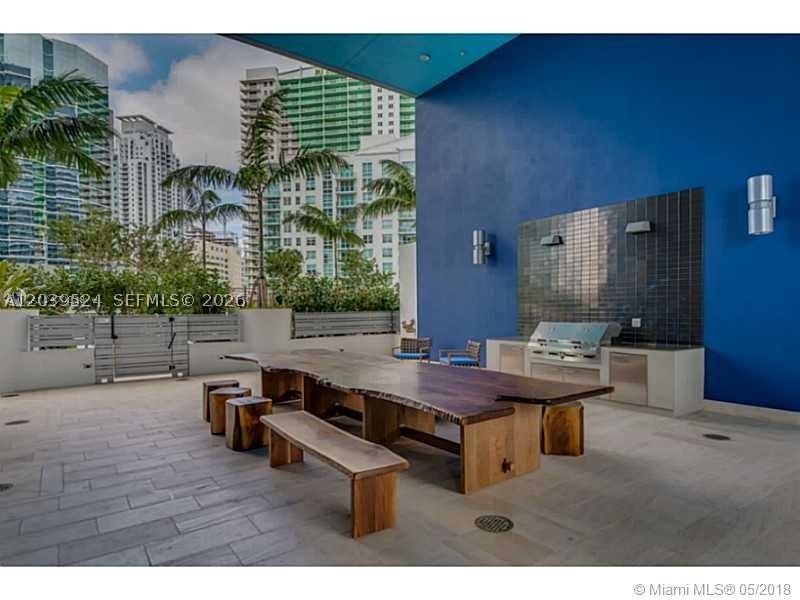 image Brickell House13