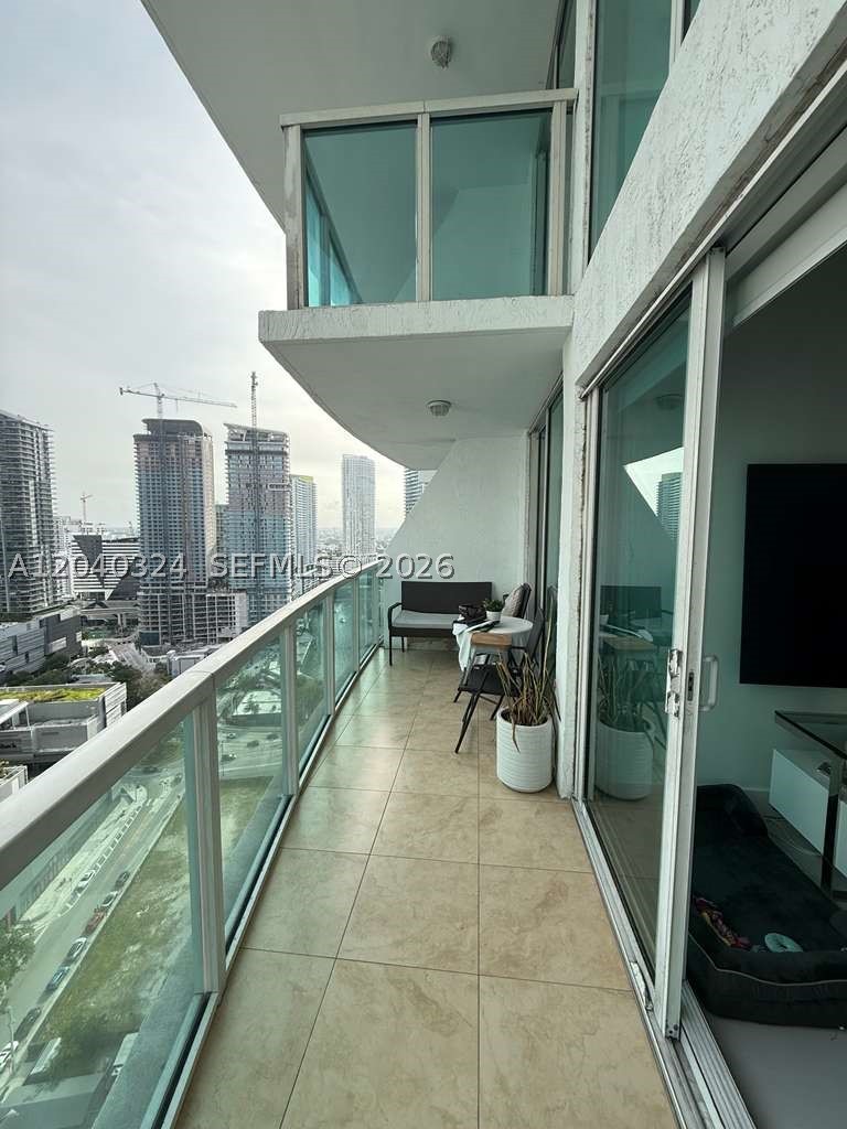 41 SE 5th St #1708