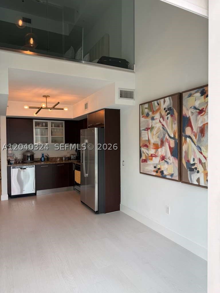 41 SE 5th St #1708 Miami, FL 33131