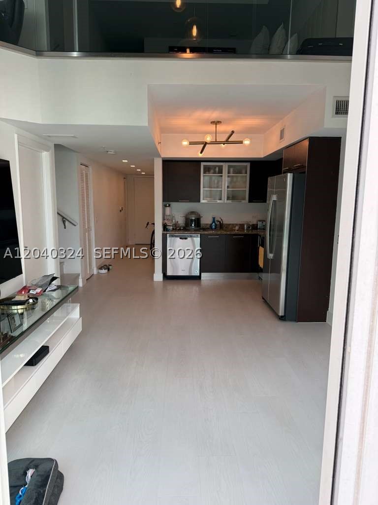 41 SE 5th St #1708 Miami, FL 33131