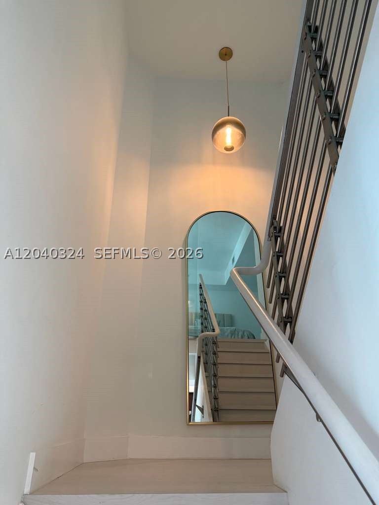 41 SE 5th St #1708 Miami, FL 33131