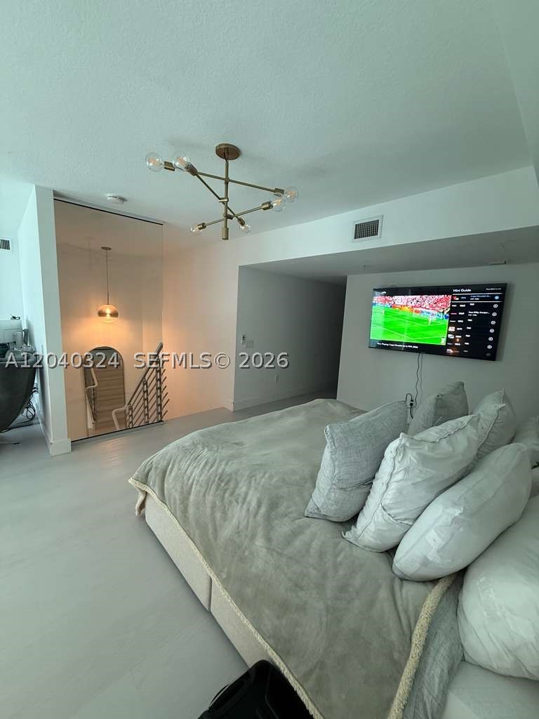 41 SE 5th St #1708 Miami, FL 33131