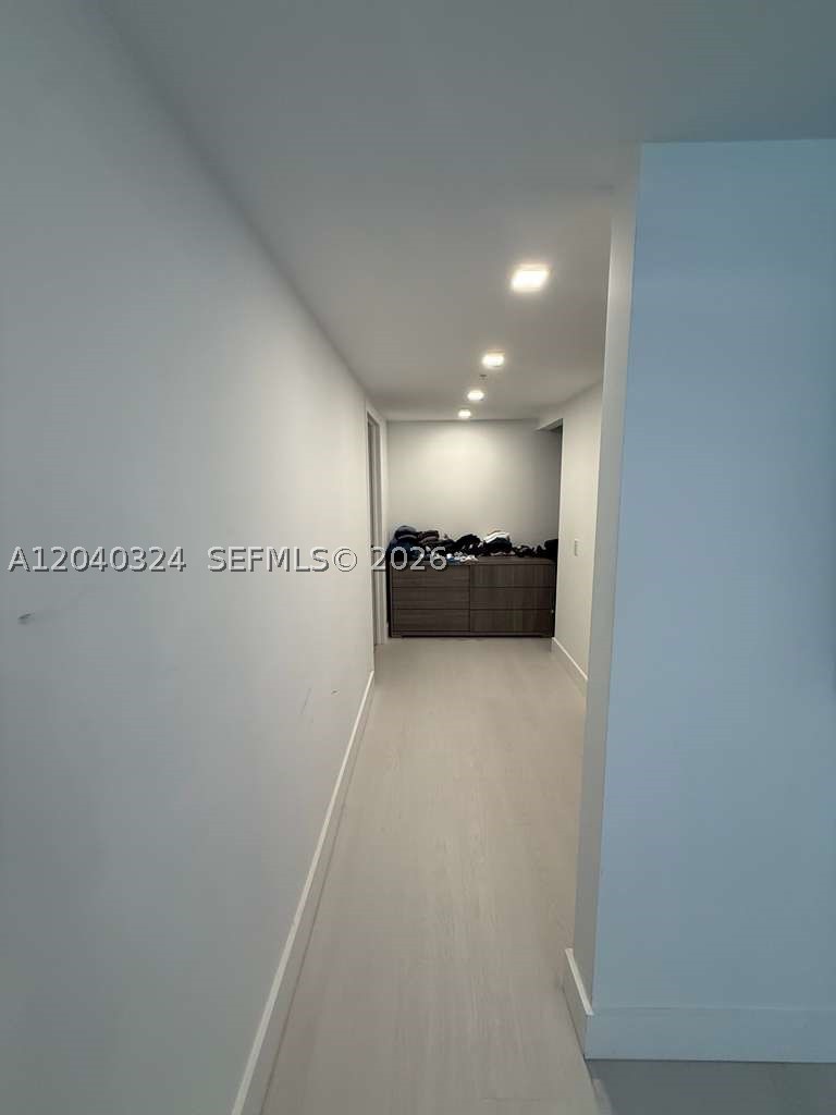 41 SE 5th St #1708 Miami, FL 33131