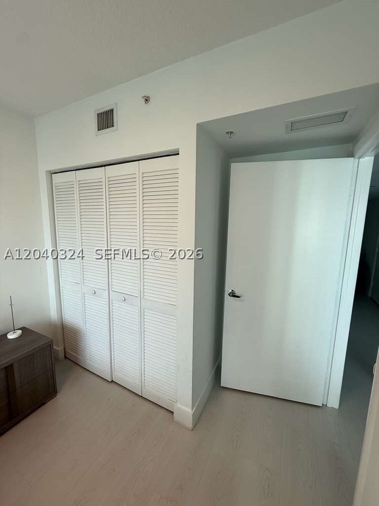 41 SE 5th St #1708 Miami, FL 33131
