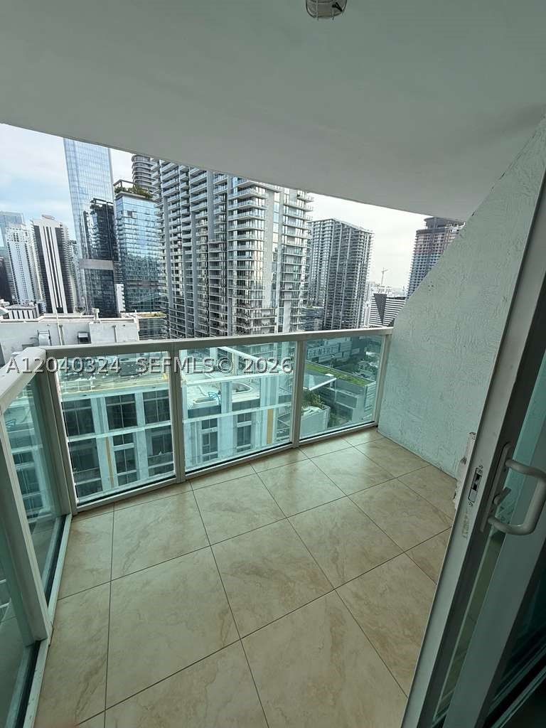 41 SE 5th St #1708 Miami, FL 33131
