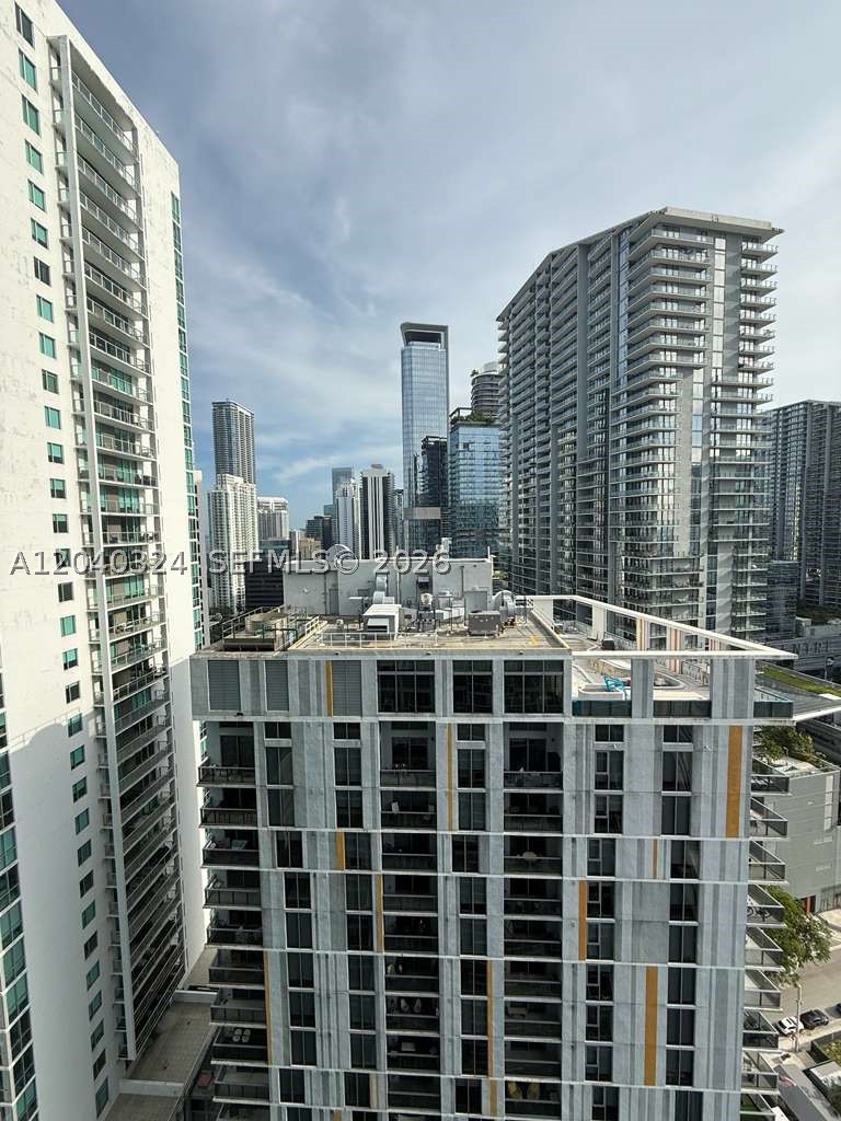 41 SE 5th St #1708 Miami, FL 33131